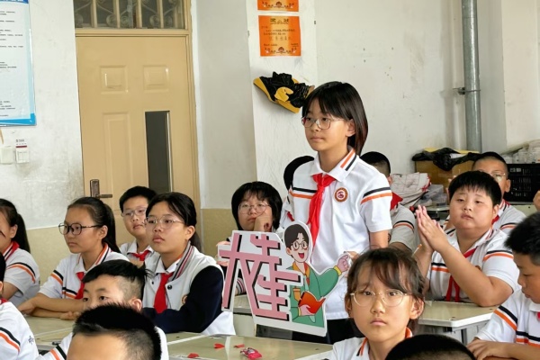 科学家精神进校园———beat365官网“青科声宣讲团”系列活动（五）