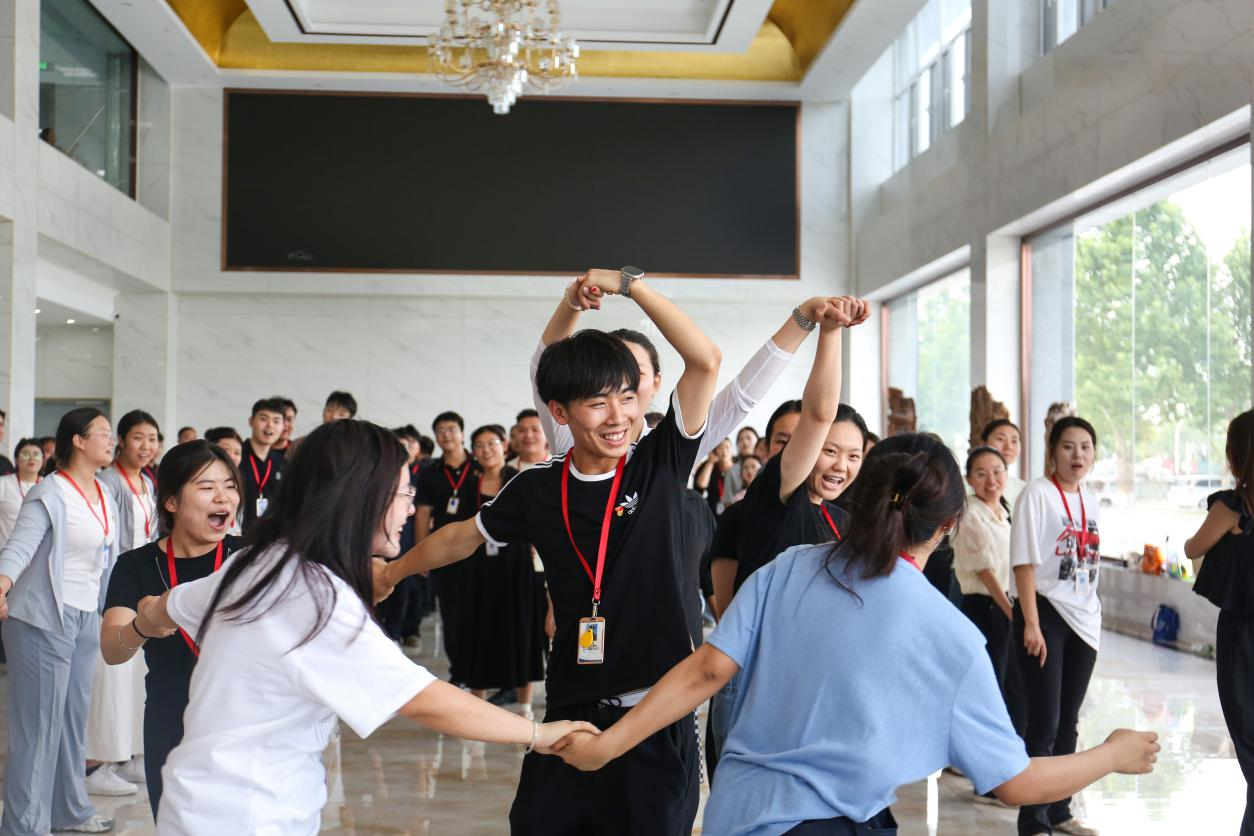理论赋能强本领 实践砺心促成长—— beat365官网开启辅导员专业成长“双引擎”