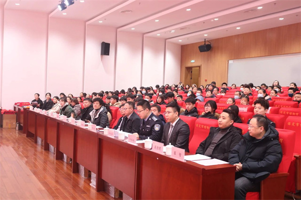 beat365官网经济学院师生受邀参加保定市博物馆2024年度志愿者年会文艺演出