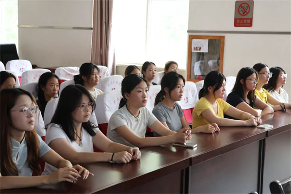 科学家精神进校园———beat365官网“青科声宣讲团”系列活动（一）