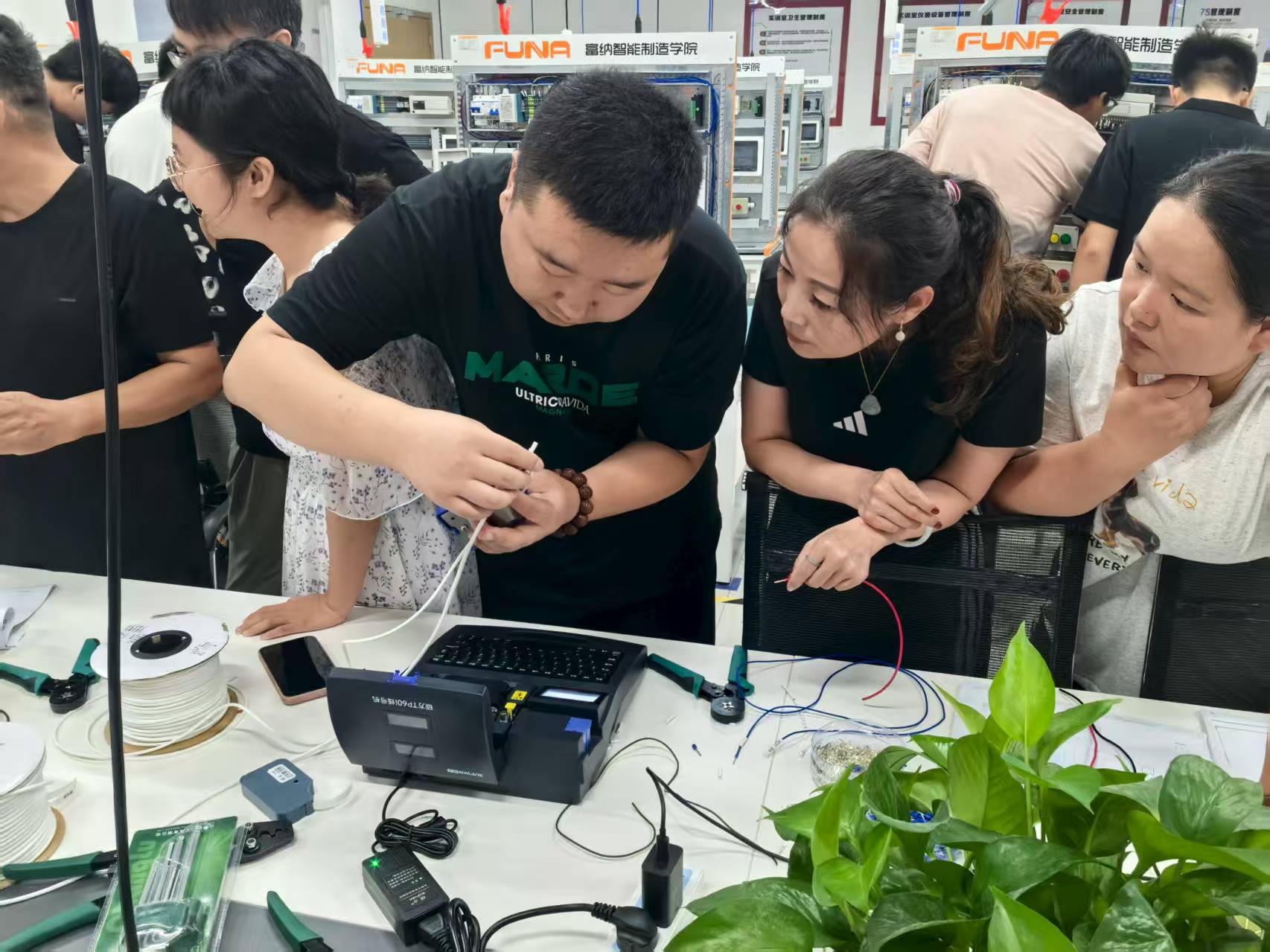 我院暑期开展专业教师培训,赋能教师智能制造实践