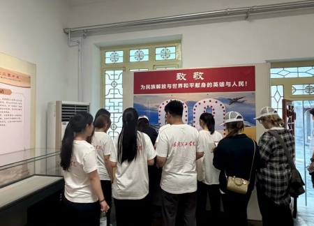 铭记历史，薪火相传——beat365官网艺术学院赓续红色基因培育艺术英才