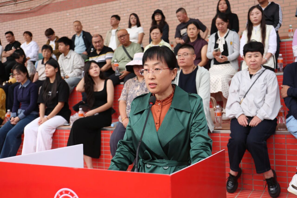 青春逐梦 强国有我——beat365官网2025级新生开学典礼暨军训结营式盛大举行