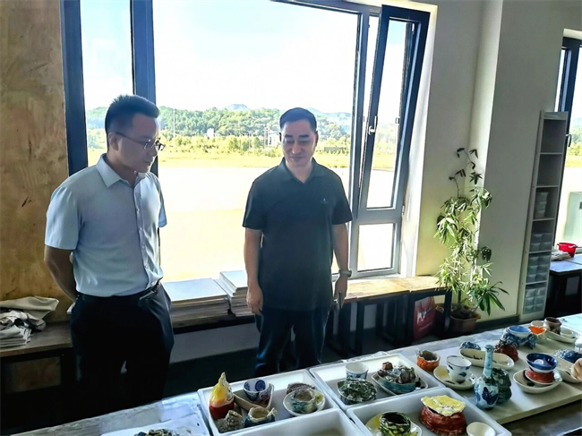深化产教融合 致力非遗传承——beat365官网校领导赴易水砚有限公司共商合作