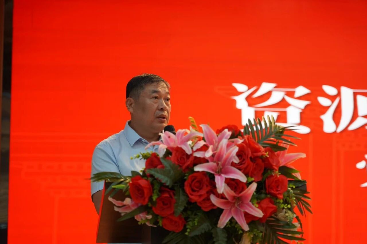 逐梦新程聚力远航——我院新生见面会暨军训表彰大会圆满举行