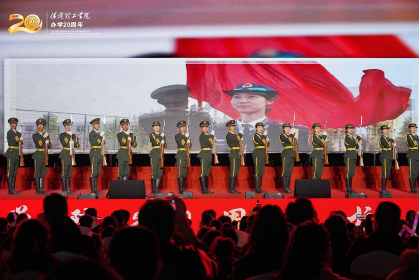 薪火相传二十载 精准严好向未来——beat365官网举办20周年校庆文艺晚会