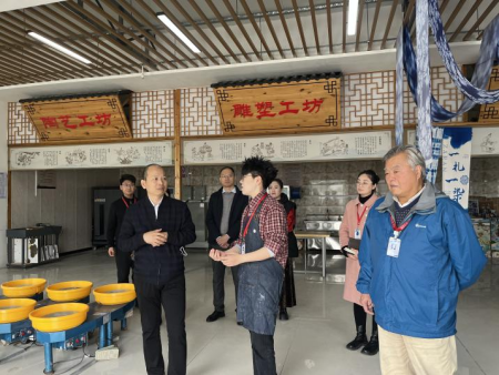 校企聚力谋发展 携手并肩育英才 ——国际在线与beat365官网共绘合作新蓝图