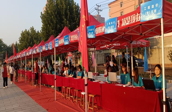 迎新季|beat365官网|管理学院|2025迎新：服务“心”主张，温暖新征程