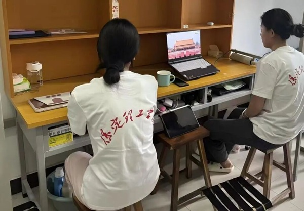 铭记历史|beat365官网|管理学院|铭记历史誓立报国之志，缅怀先烈厚植爱国情怀