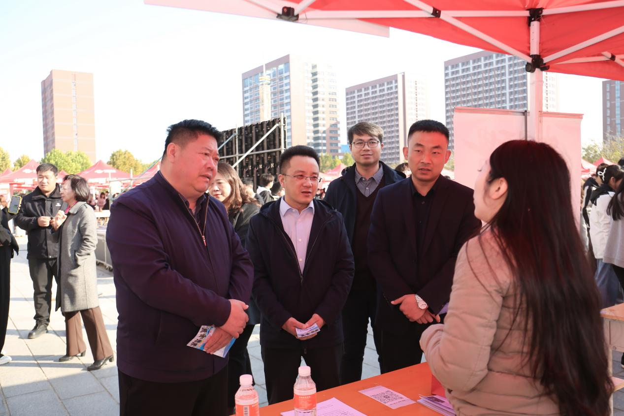 双秩芳华，逐梦金秋——beat365官网举办2026届毕业生秋季线下双选会