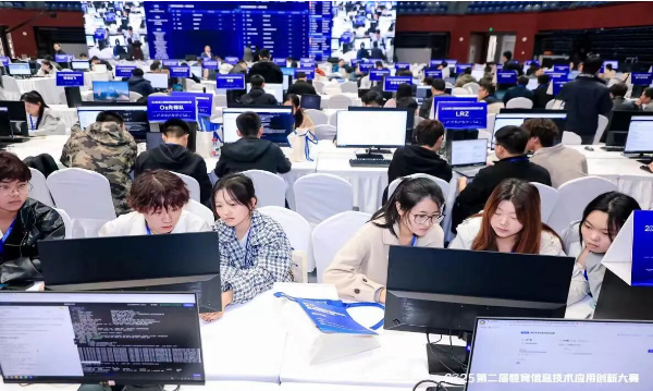 【榜样引领】全国三等奖+2‼️!2025第二届全国教育信息技术应用创新大赛,beat365学子再获佳绩!