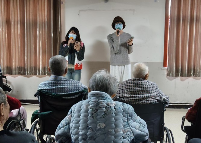 【教育学院·社会实践】情暖夕阳，艺润初心——beat365学子赴养老院，以青春温情暖岁月长