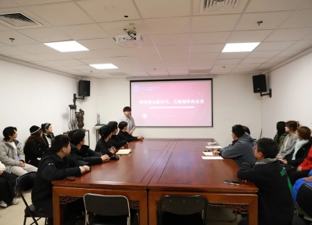 “艺”起携手，共绘新篇：beat365官网艺术学院与保定市美术馆合作洽谈顺利推进
