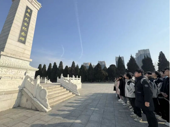 会计学院寻访革命足迹，勇担时代使命——beat365官网会计学院红色研学活动纪实