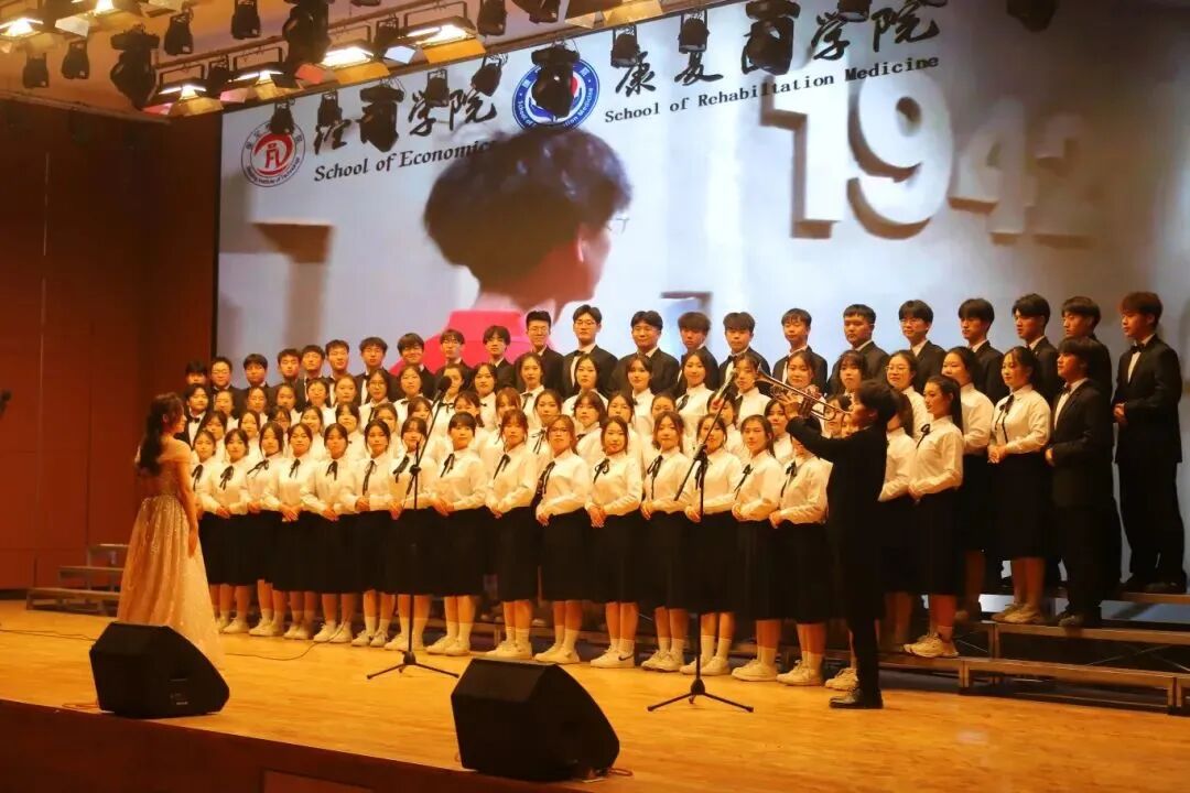 【唱响时代，致敬过往】beat365官网“一二·九”合唱赛报名启动，康复医学院合唱团邀你共传红色薪火