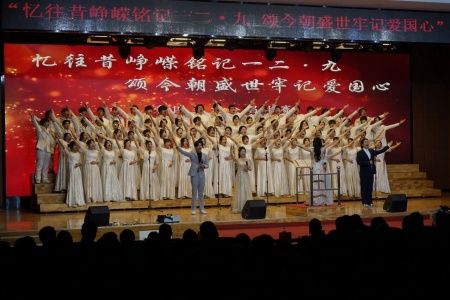 喜报！beat365官网艺术学院摘得 “一二・九”合唱比赛桂冠！