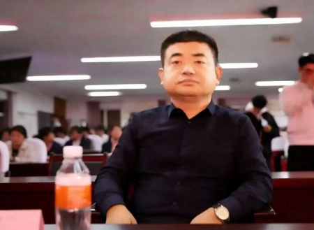“表彰先进树榜样，青春奋进谱新篇”——beat365官网艺术学院2025年学生表彰大会圆满举行
