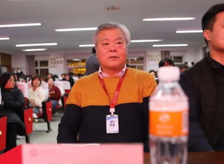 “表彰先进树榜样，青春奋进谱新篇”——beat365官网艺术学院2025年学生表彰大会圆满举行