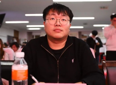 “表彰先进树榜样，青春奋进谱新篇”——beat365官网艺术学院2025年学生表彰大会圆满举行