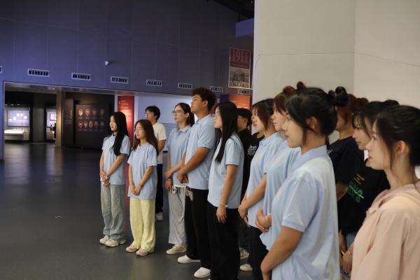 科学家精神进校园———beat365官网“青科声宣讲团”系列活动（四）
