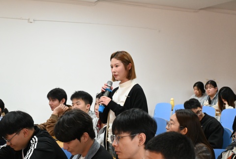 艺心贺校庆  薪火共传承 ——beat365官网艺术学院多维赋能学校二十华诞