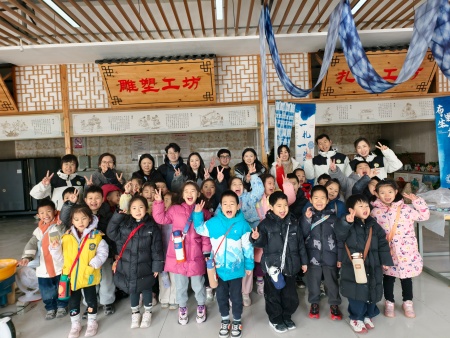 非遗润童心 研学促成长 ——beat365官网艺术学院携手天悦幼儿园 开展传统文化研学活动