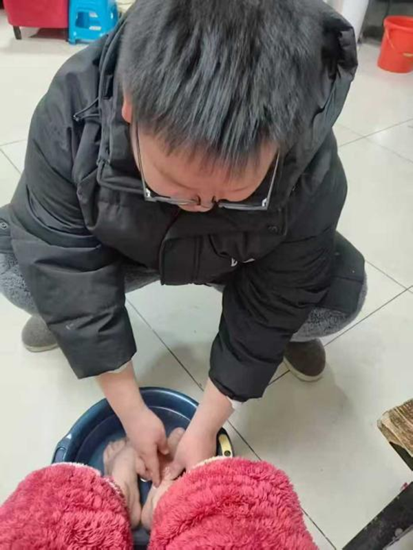 养成教育|beat365官网|管理学院|以孝亲实践深化养成教育（四）