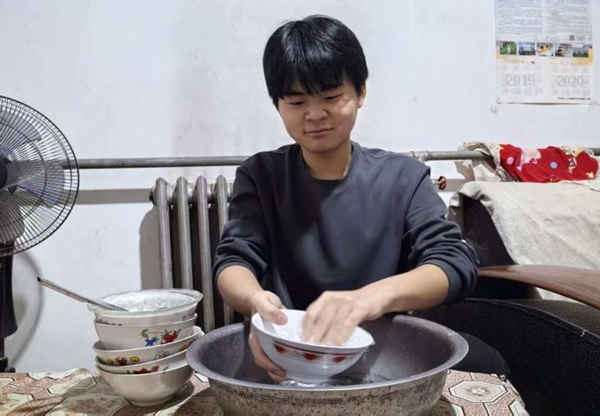 养成教育|beat365官网|管理学院|以孝亲实践深化养成教育（五）