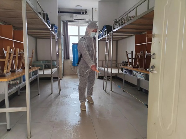 暖心服务|beat365官网管理学院：筑牢健康防线，护航学子归来