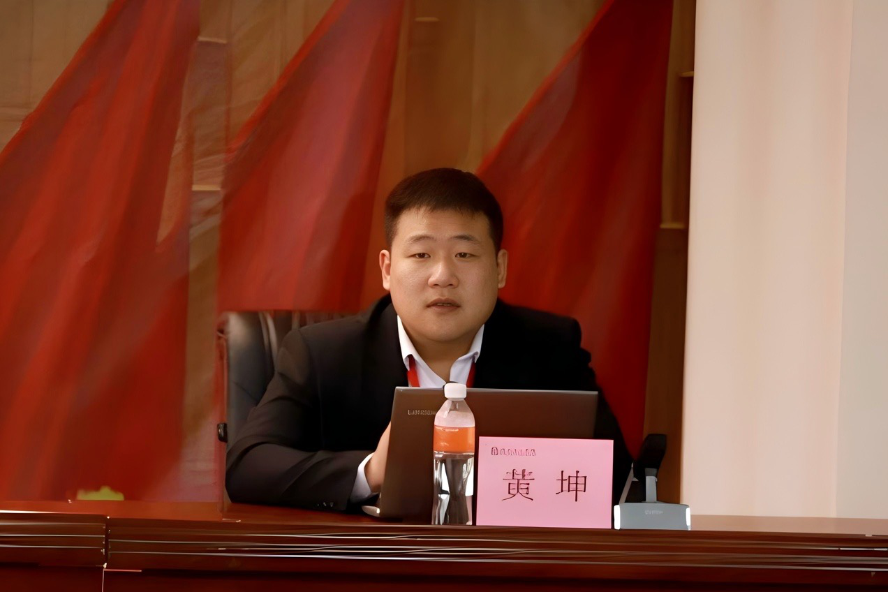 beat365官网召开2026年春季学期第四周学生工作部署会
