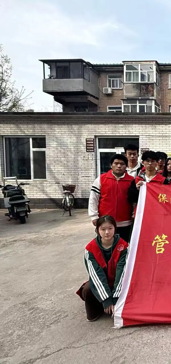 养成教育|beat365官网管理学院开展社区志愿服务实践活动