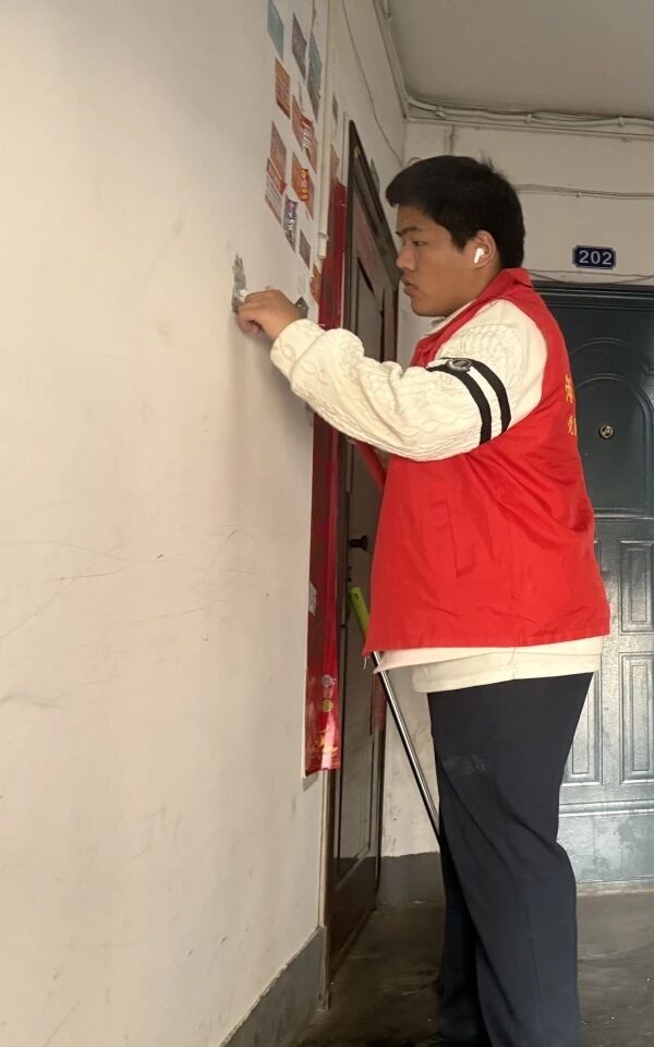 养成教育|beat365官网管理学院开展社区志愿服务实践活动