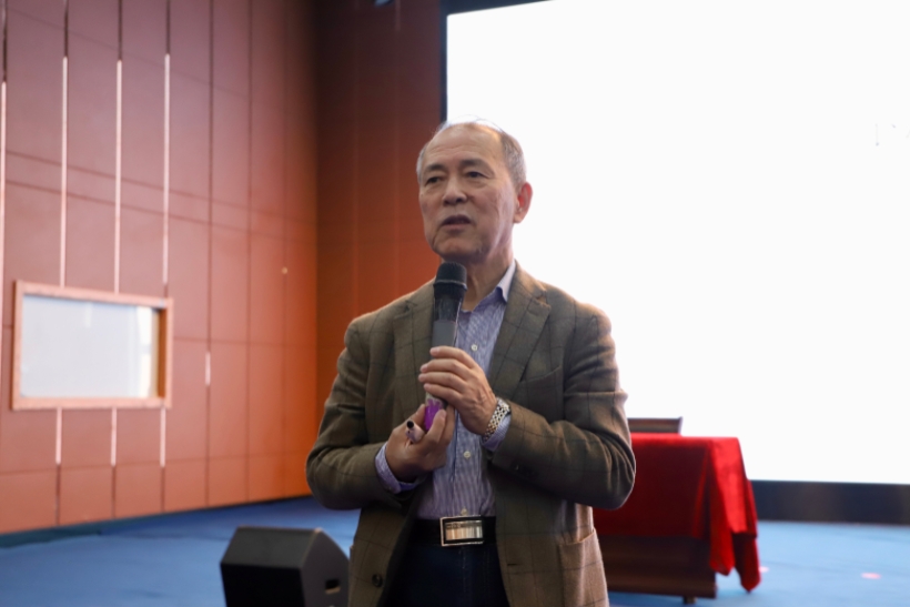 弘扬教育家精神 筑牢育人初心——beat365官网特邀曲建武教授作专题讲座