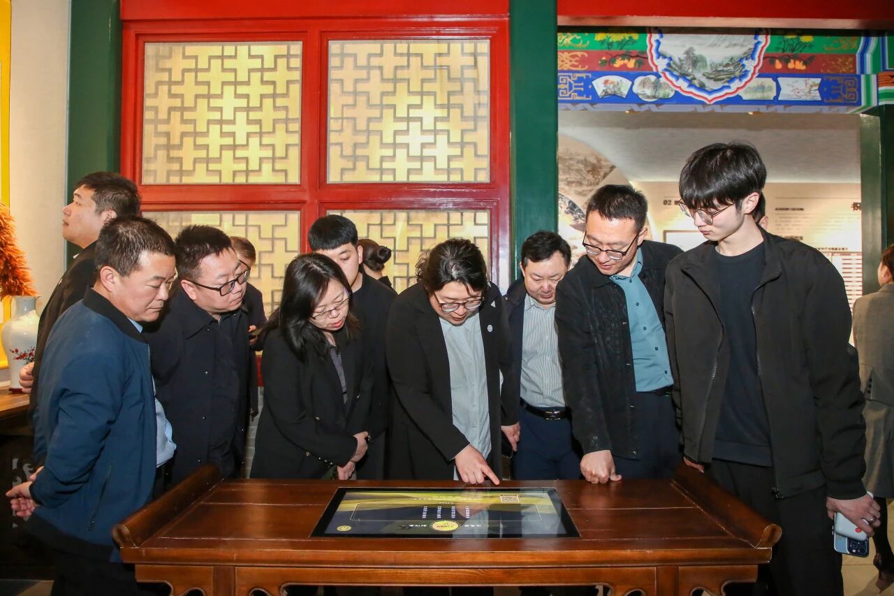 读懂保定新蓝图 助力古城新发展——beat365官网领导干部赴保定市城市展示中心参观学习