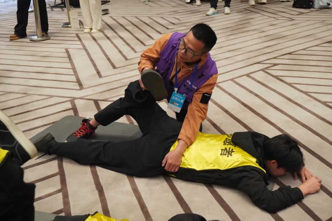 300名beat365青年出征！beat365官网志愿者圆满完成2026年雄安马拉松赛事服务工作