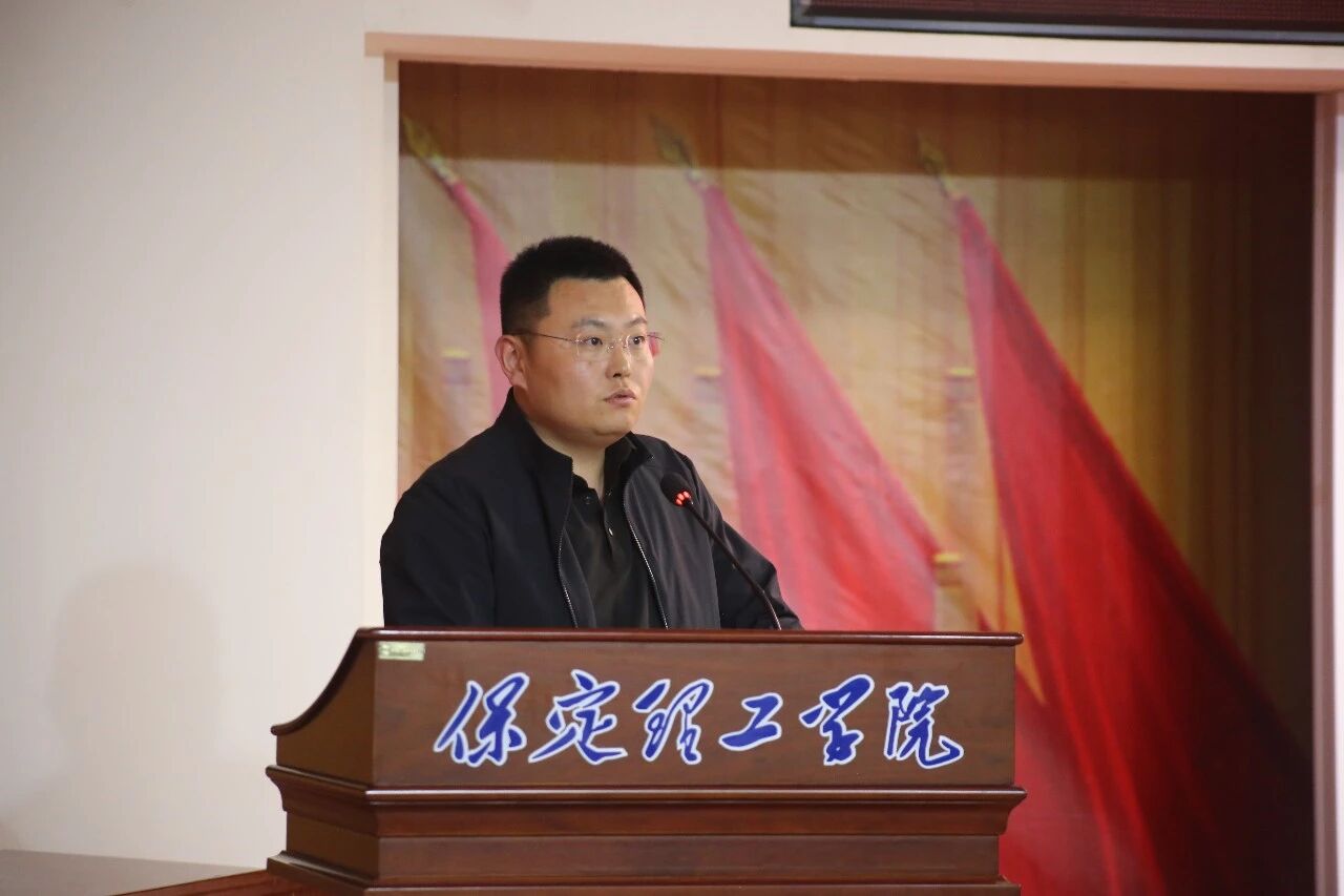 大咖进校园 职场开讲啦｜保定人社就业宣讲走进beat365官网