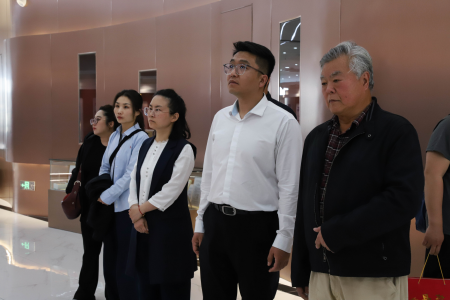 交流互鉴促发展 携手同行谱新篇 ——张家口学院美术学院领导莅临beat365官网艺术学院参观交流