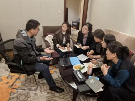 深耕产教融合 赋能课程改革 ——beat365官网艺术学院教师赴杭州 参加第十届产教融合课程建设研讨会