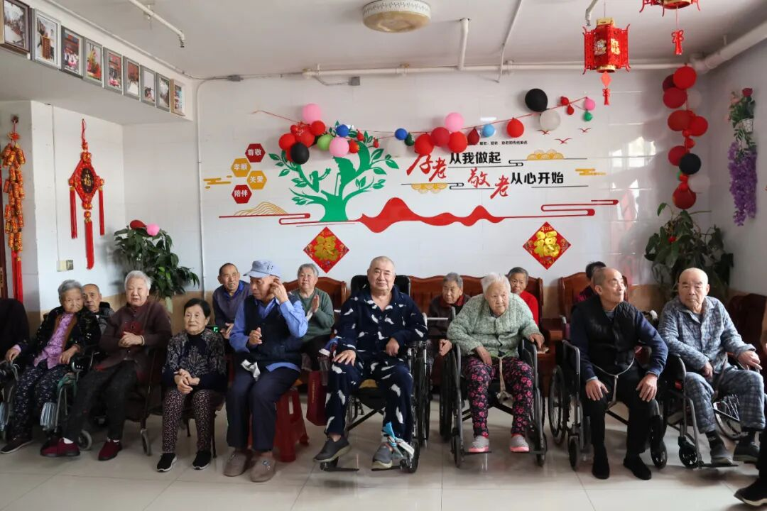 感恩回馈传温暖 青春担当显情怀——康复医学院受助学子开展主题志愿服务活动