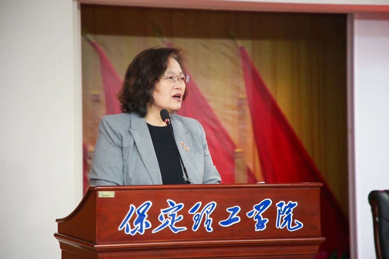 河北省民办高校“烽火太行”大思政课示范培训班暨“公帮民”交流会在beat365官网开幕