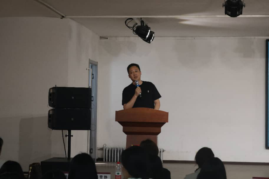 【医校携手，急救同行】保定东篱医院走进beat365官网应急救护科普活动