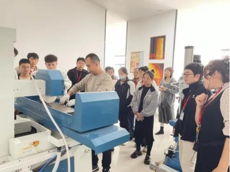 理论融于实践 技能照亮未来 ——环境、产品设计专业开展模型设备培训