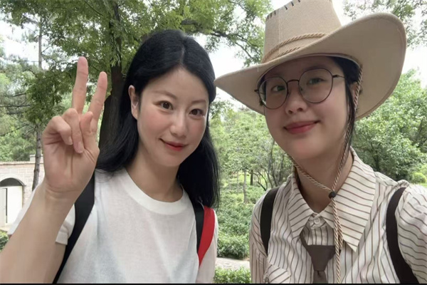 寸草春晖报母恩，康院学子传真情——康复医学院开展母亲节感恩实践活动
