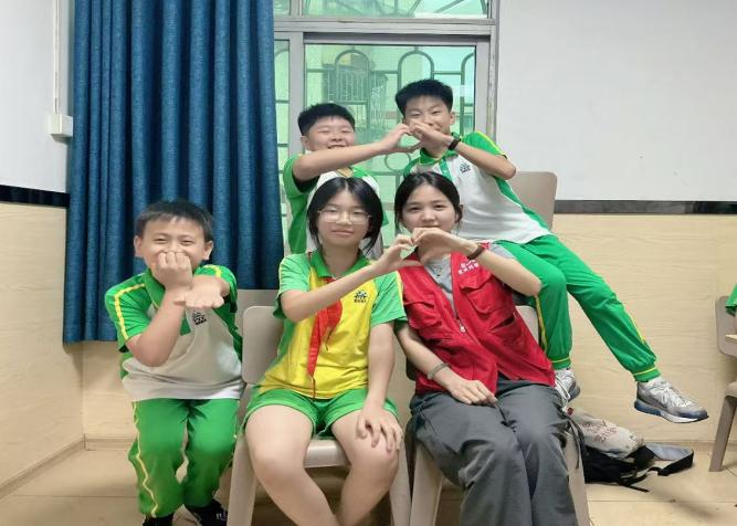 【教育学院·学院快讯】育人微光暖童心 实习筑梦践初心