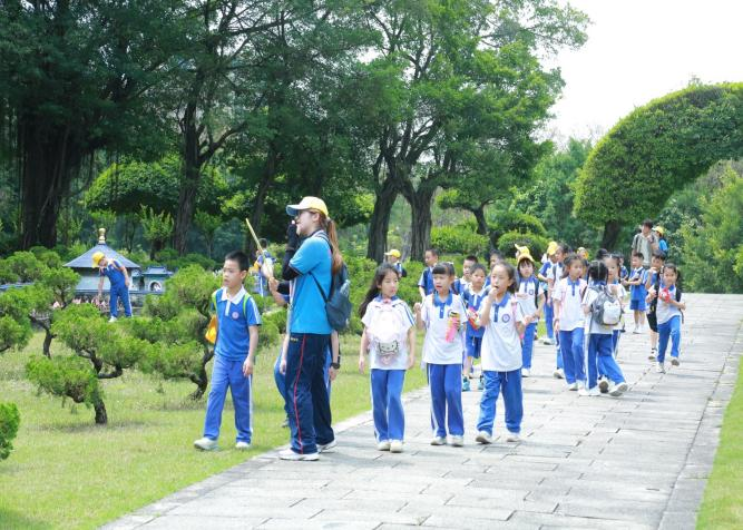 【教育学院·学院快讯】育人微光暖童心 实习筑梦践初心