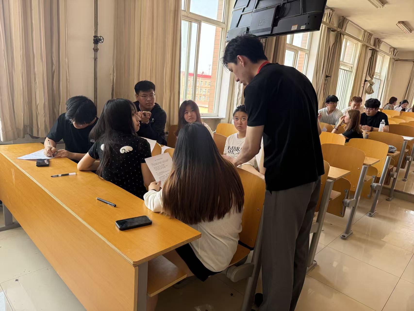 第一届“职面未来·经英领航”无领导小组面试精英实训活动