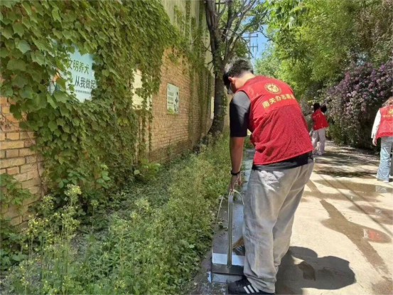 践行劳动精神，奉献青春力量——会计学院开展社区劳动志愿服务活动
