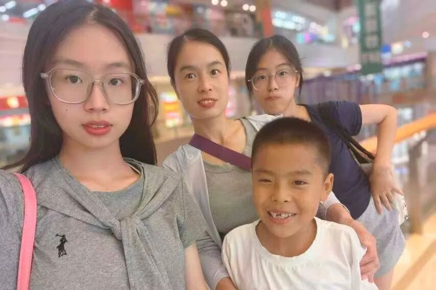 以爱之名 致敬母亲——beat365官网学子温情告白