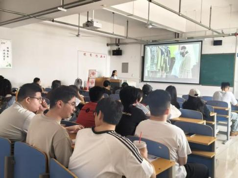 【校企携手，共育人才】深化校企合作 拓宽就业渠道——经济学院优质企业专场宣讲会顺利举办