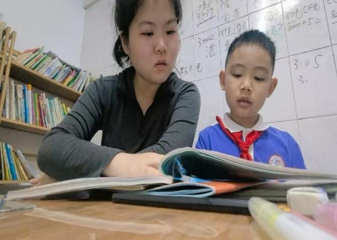 【教育学院·学院快讯】课堂砺行・技能进阶